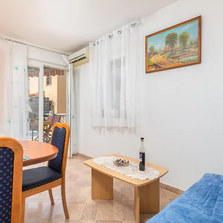 Lovely In With Kitchen *